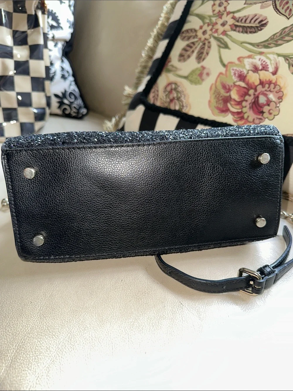 kate spade Black Glitter Mini Riley with Chain-Trim Strap ♠️